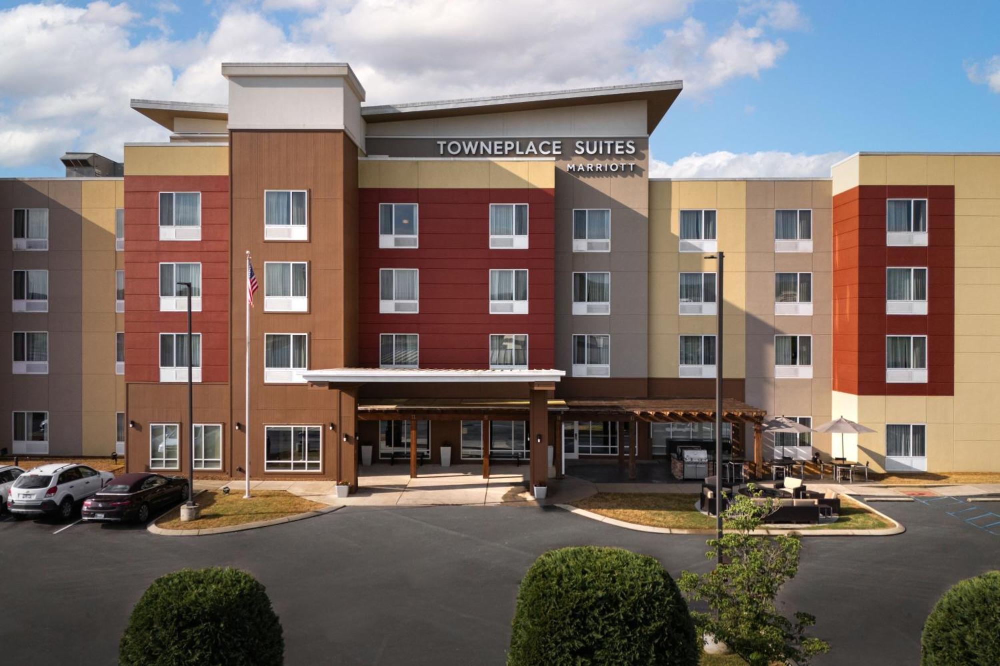 Towneplace Suites By Marriott Cleveland Exteriör bild